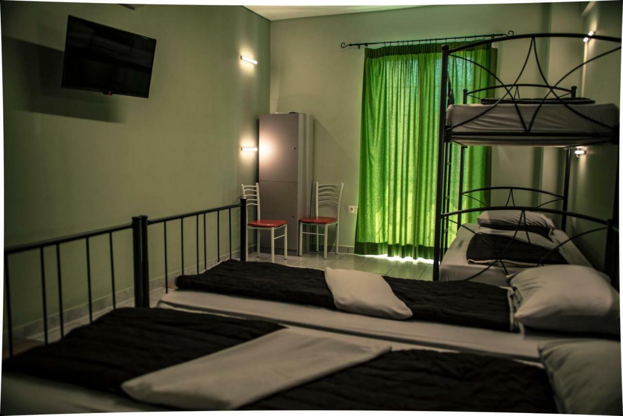 As-City Hostel Atene Esterno foto