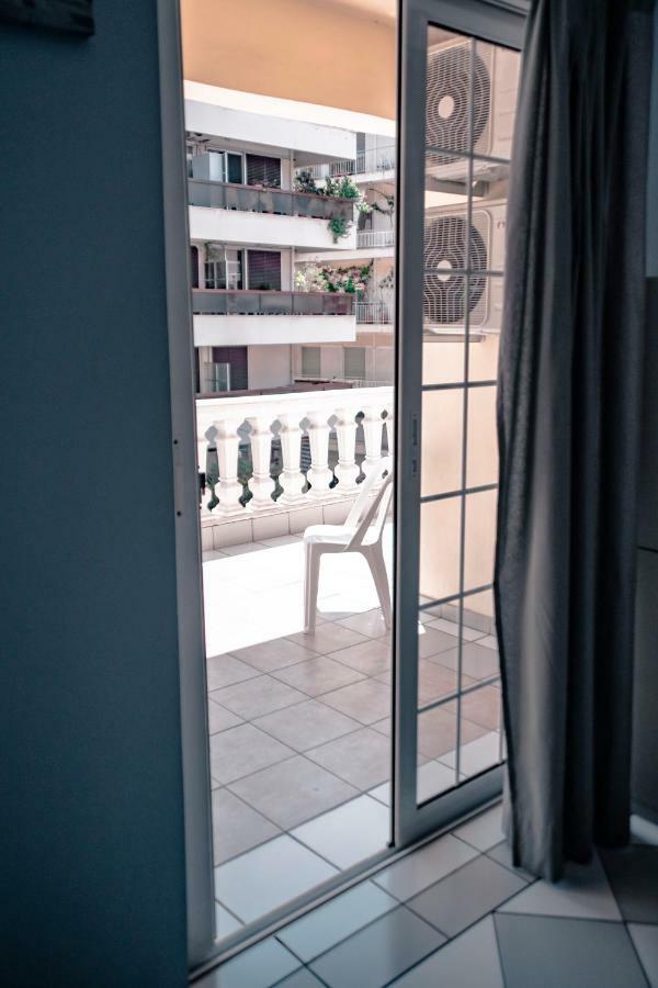 As-City Hostel Atene Esterno foto