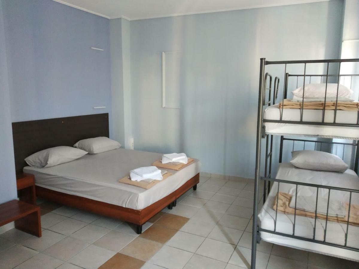As-City Hostel Atene Esterno foto