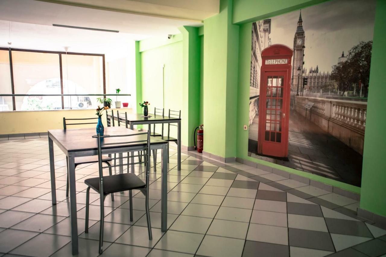 As-City Hostel Atene Esterno foto
